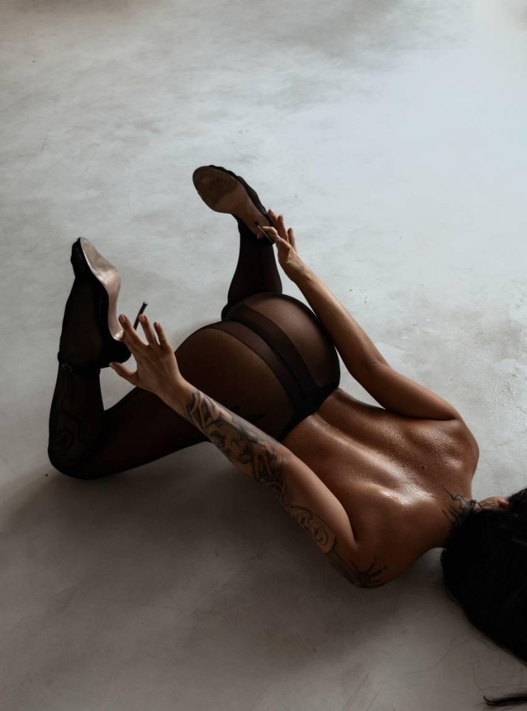 Индивидуалка Карина фото № 2 в городе Алдан